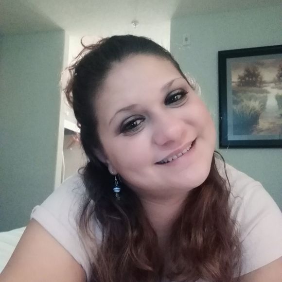 Meet your Posher, Anna - Picture 1 of 1